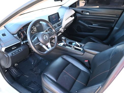 Used 2022 Nissan Altima 2.5 SR image 8