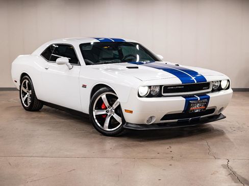 Used 2011 Dodge Challenger SRT8 w/ SRT Option Group II RWD image 5