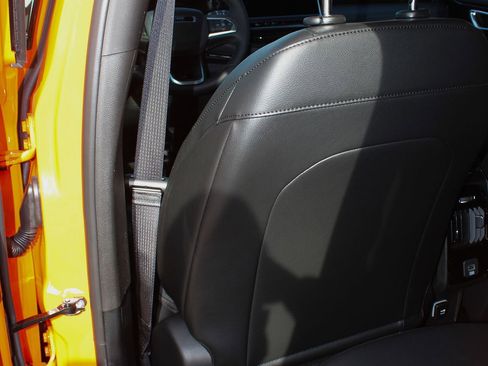 New 2026 Jeep Compass Latitude image 18