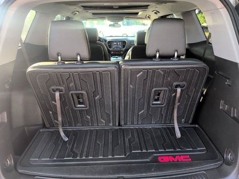 Used 2022 GMC Acadia AT4 w/ Technology Package AWD/4WD image 5