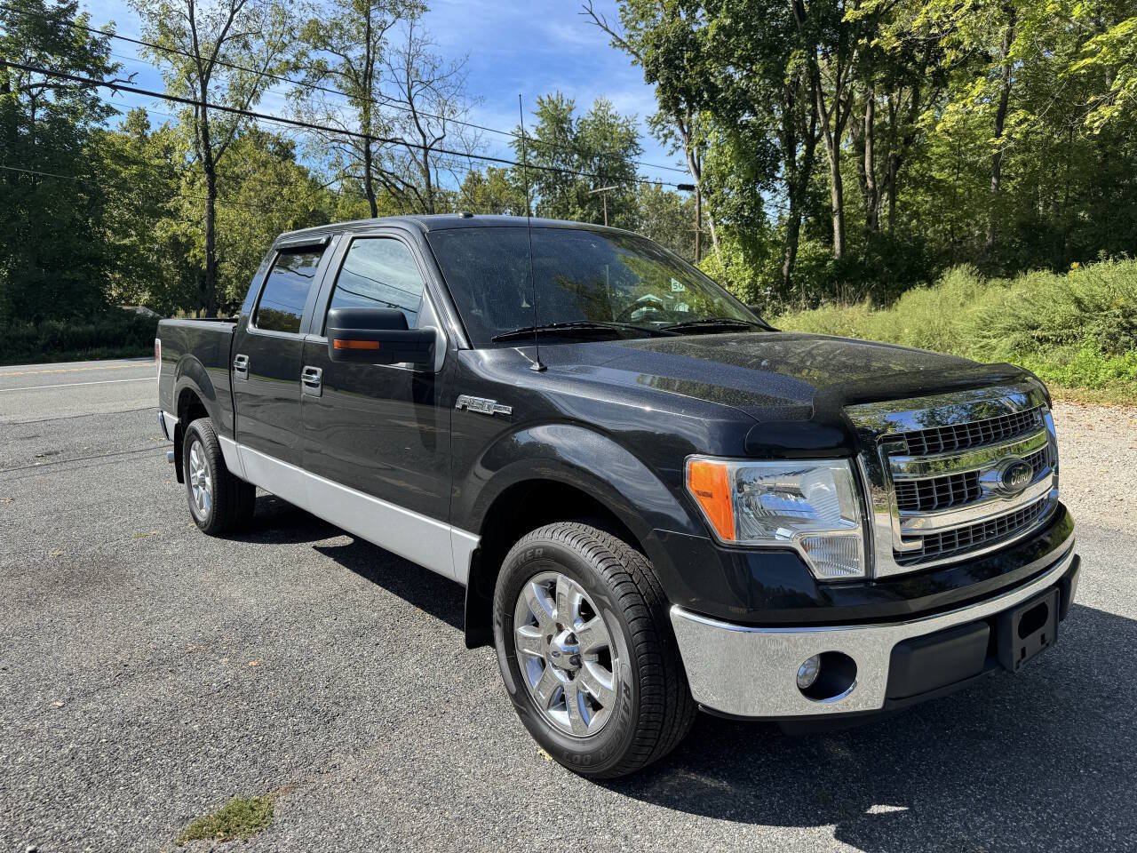 Used 2013 Ford F150 XLT w/ Luxury Equipment Group RWD image 5