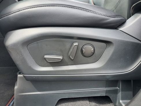 Used 2024 Ford Explorer ST-Line w/ Class IV Trailer Tow Package image 6