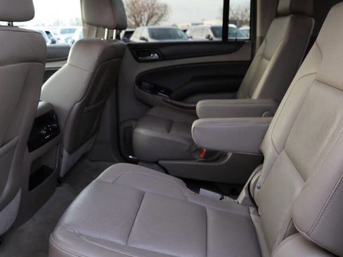 Used 2016 Chevrolet Suburban LTZ image 18