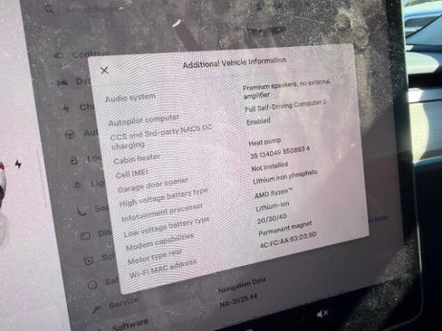 Used 2023 Tesla Model 3 Standard Range image 12