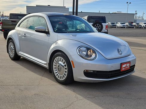 Used 2015 Volkswagen Beetle 1.8T image 4