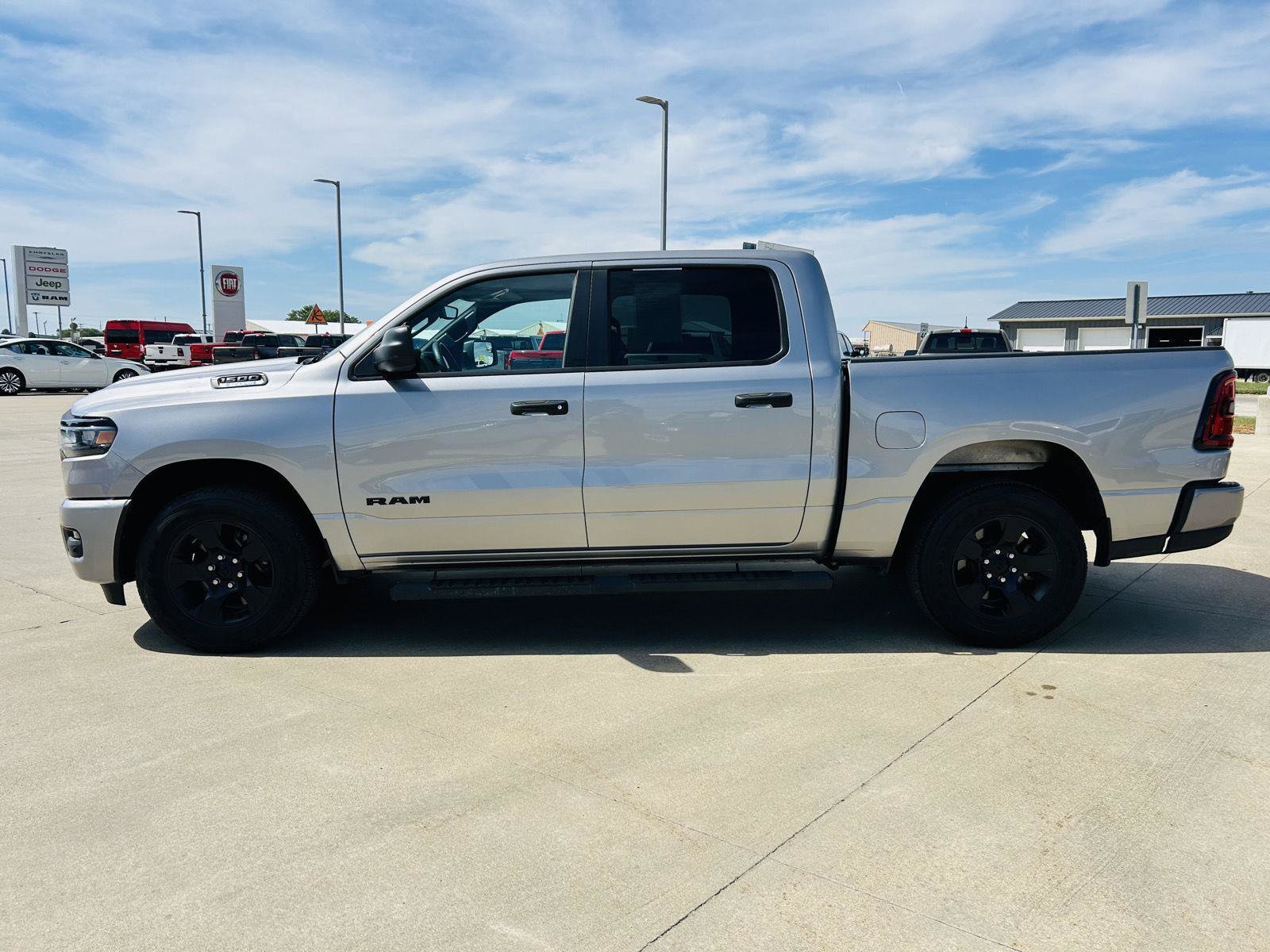 Used 2025 RAM 1500 Tradesman w/ Night Edition AWD/4WD image 34