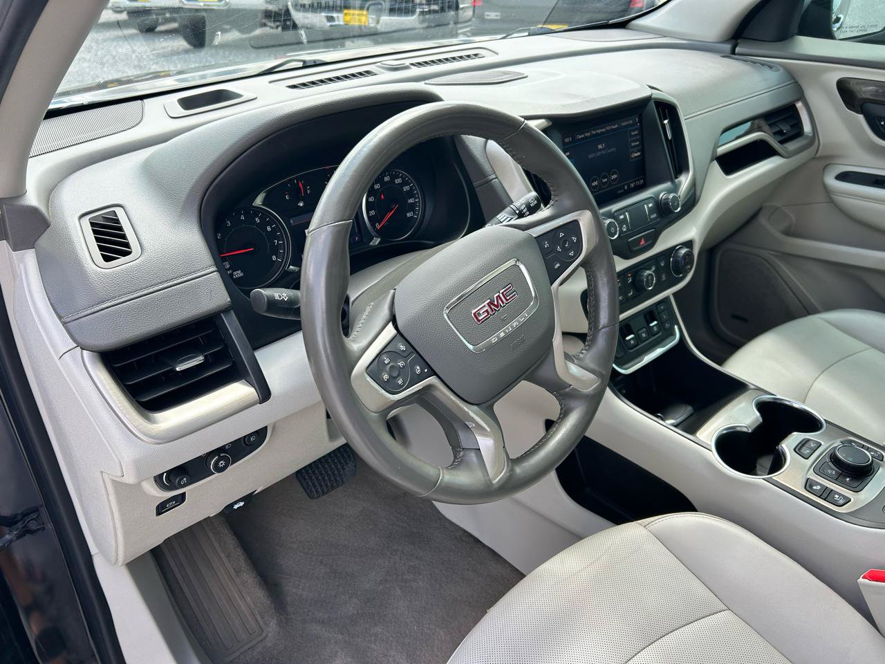Used 2020 GMC Terrain Denali w/ Denali Premium Package FWD image 6