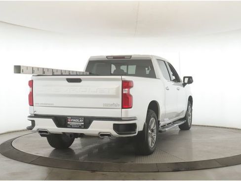 Used 2022 Chevrolet Silverado 1500 High Country w/ Safety Package II image 7