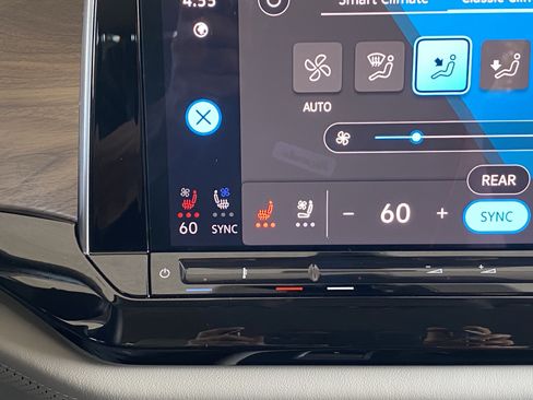 Certified 2026 Volkswagen Atlas SE AWD/4WD image 13