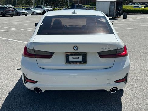 Certified 2022 BMW 330i Sedan w/ Driving Assistance Package RWD image 4
