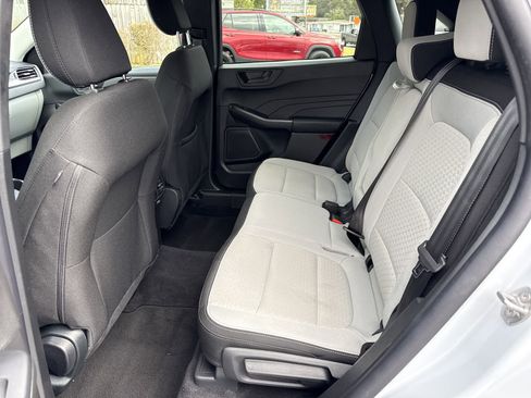 Used 2025 Ford Escape Active image 10
