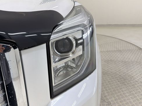 Used 2017 GMC Yukon Denali w/ Open Road Package RWD image 11