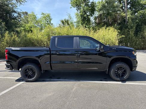 New 2026 Chevrolet Silverado 1500 LT Trail Boss w/ LT Trail Boss Premium Package AWD/4WD image 2