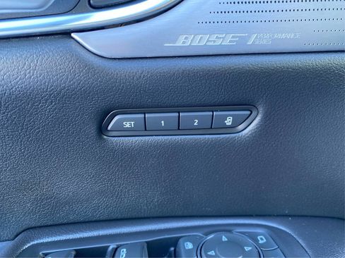 Used 2024 Cadillac XT5 Premium Luxury image 22