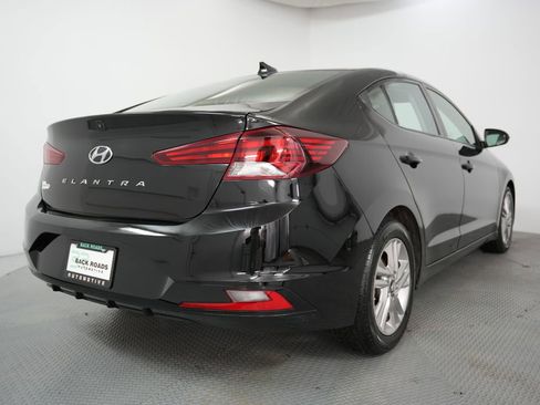 Used 2019 Hyundai Elantra SEL w/ Cargo Package image 9