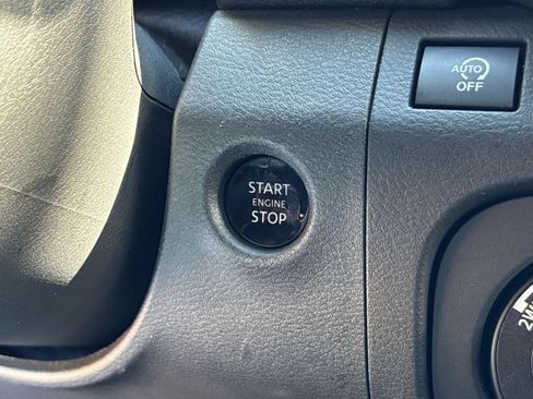 Used 2026 Nissan Frontier PRO-4X AWD/4WD image 23