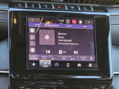 Used 2025 Jeep Grand Cherokee L Laredo image 8