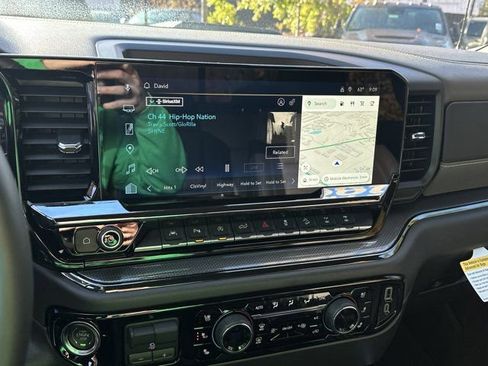 Used 2025 Chevrolet Silverado 1500 ZR2 w/ Technology Package image 29