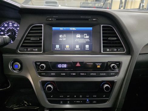 Used 2016 Hyundai Sonata Sport w/ Option Group 02 image 24