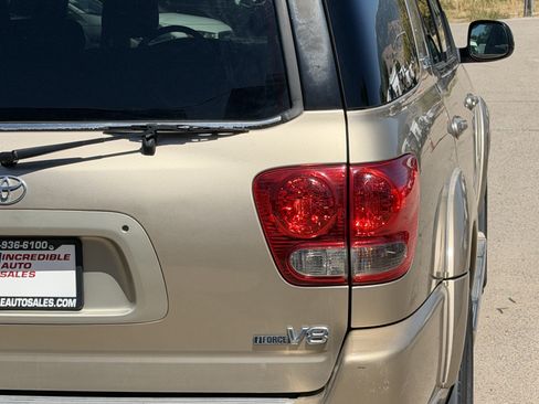 Used 2005 Toyota Sequoia SR5 RWD image 13