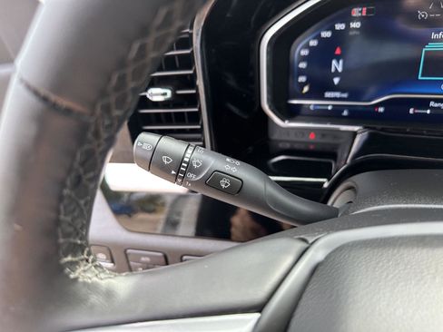 Used 2024 Chevrolet Silverado 1500 LT image 25