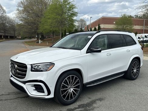 New 2026 Mercedes-Benz GLS 450 4MATIC image 4