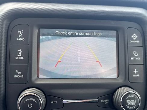 Used 2018 Jeep Wrangler Unlimited Sport AWD/4WD image 25