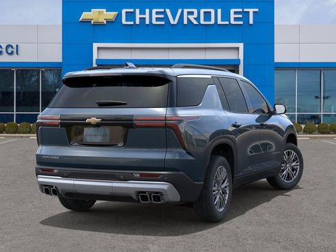 New 2026 Chevrolet Traverse LT w/ Driver Confidence Package FWD image 4