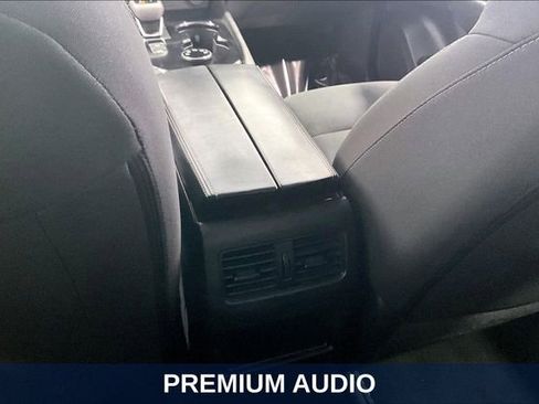 Used 2023 Nissan Rogue S AWD/4WD image 13