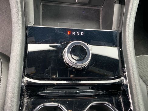 Used 2023 Jeep Grand Cherokee Altitude image 12