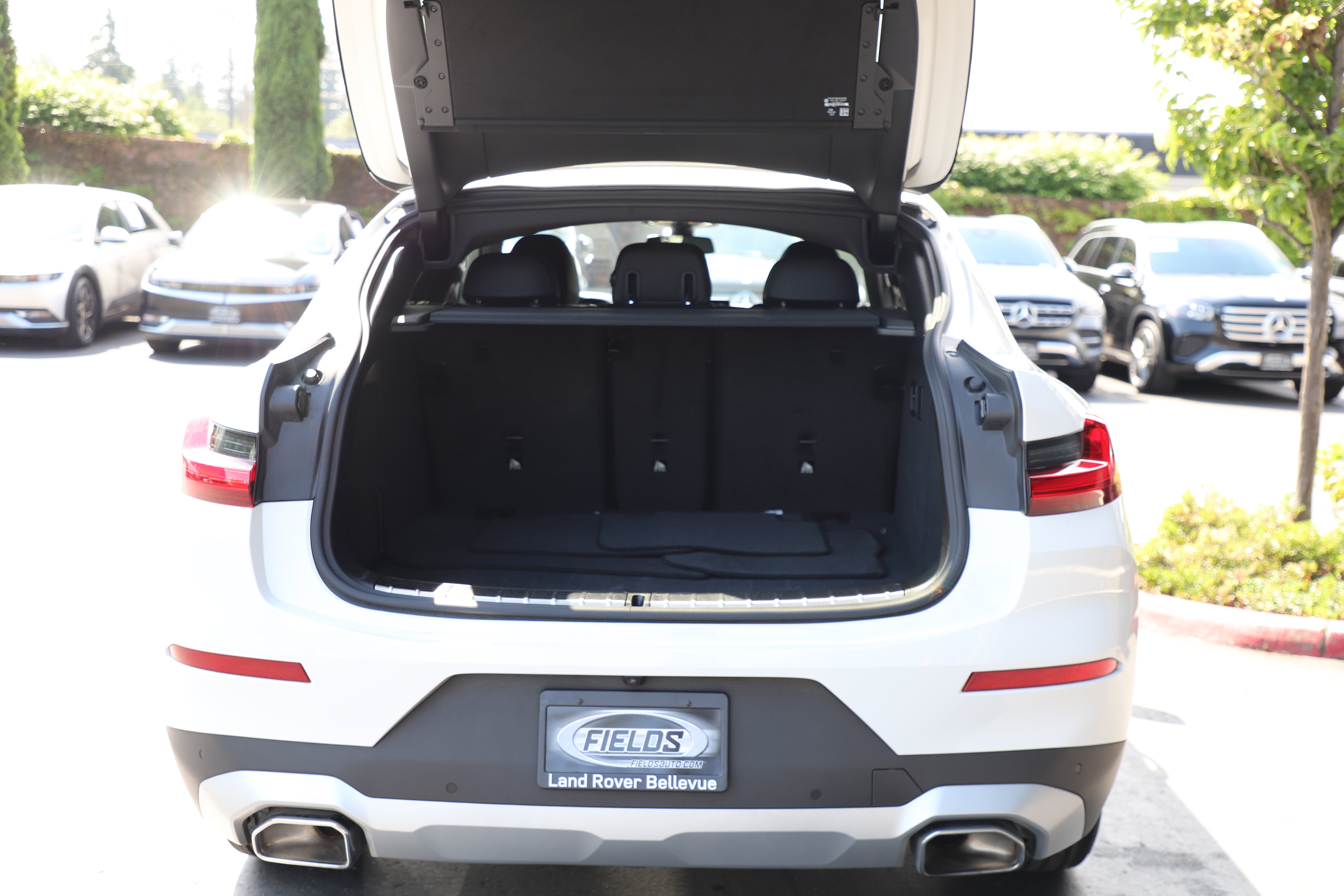 Used 2025 BMW X4 xDrive30i w/ Premium Package AWD/4WD image 15