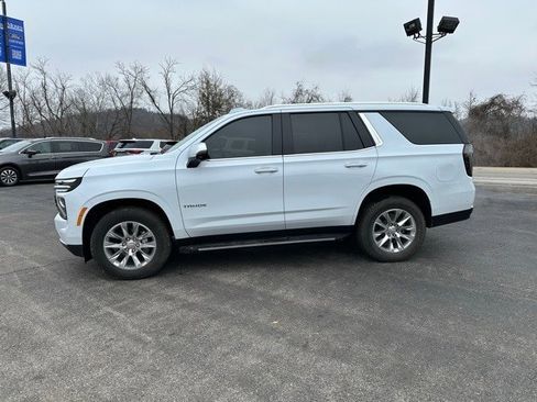 Used 2026 Chevrolet Tahoe Premier w/ Sun And Tow Package image 3