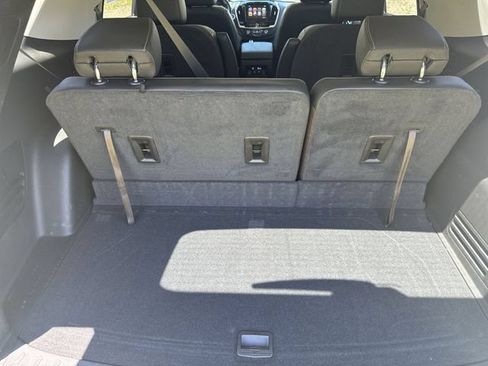 Used 2019 Chevrolet Traverse LT w/ LPO, Floor Liner Package AWD/4WD image 27
