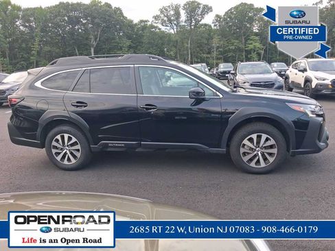 Used 2025 Subaru Outback Premium AWD/4WD image 2