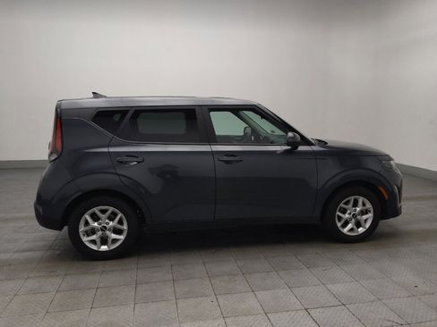 Used 2025 Kia Soul LX w/ LX Technology Package FWD image 10