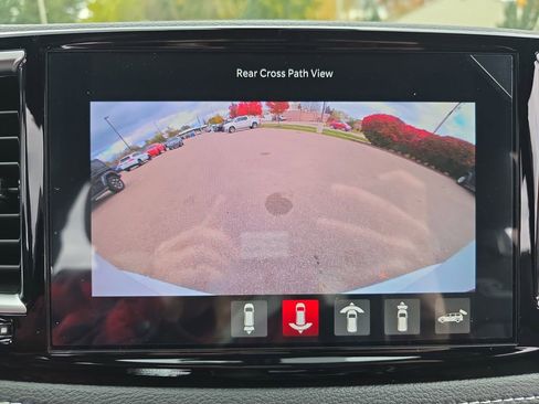 New 2026 Chrysler Pacifica Limited w/ Uconnect Theater Family Group image 26