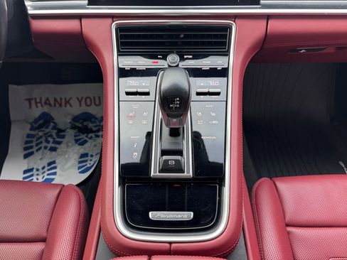 Used 2023 Porsche Panamera 4 Platinum Edition image 22