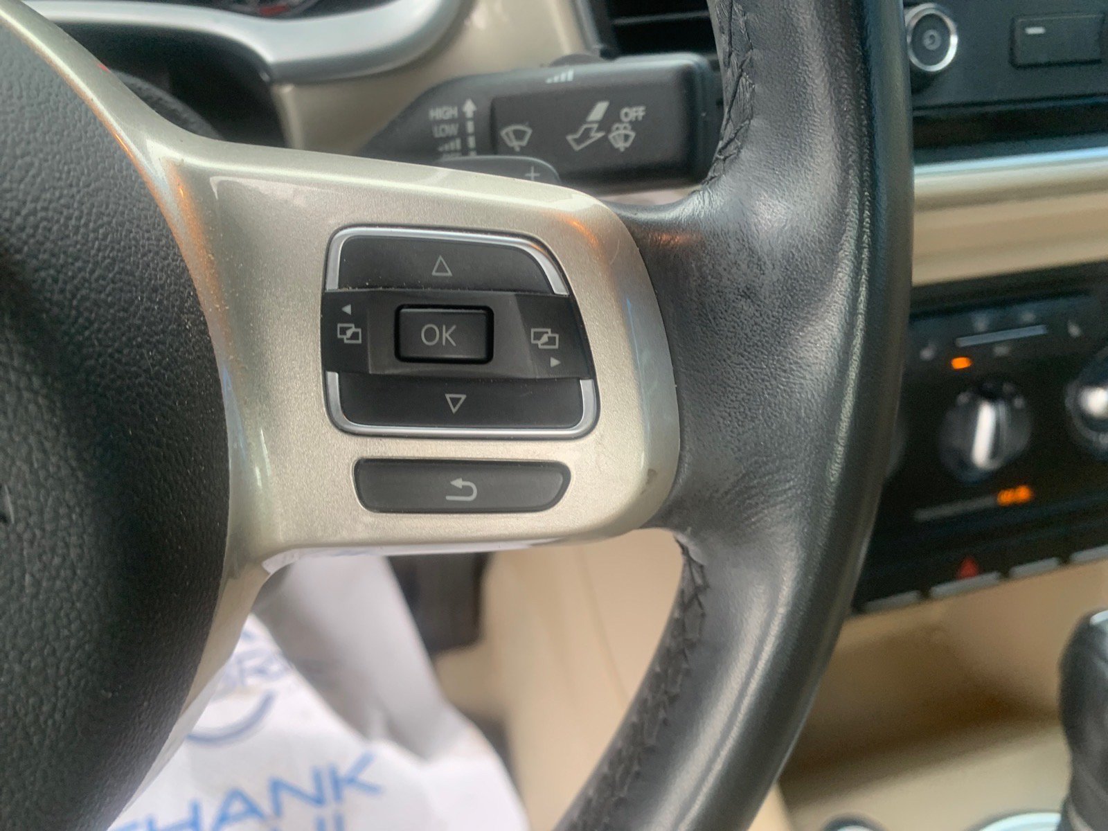 Used 2015 Volkswagen Beetle TDI FWD image 8