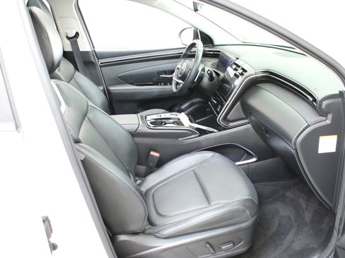 Used 2024 Hyundai Tucson Limited AWD/4WD image 29