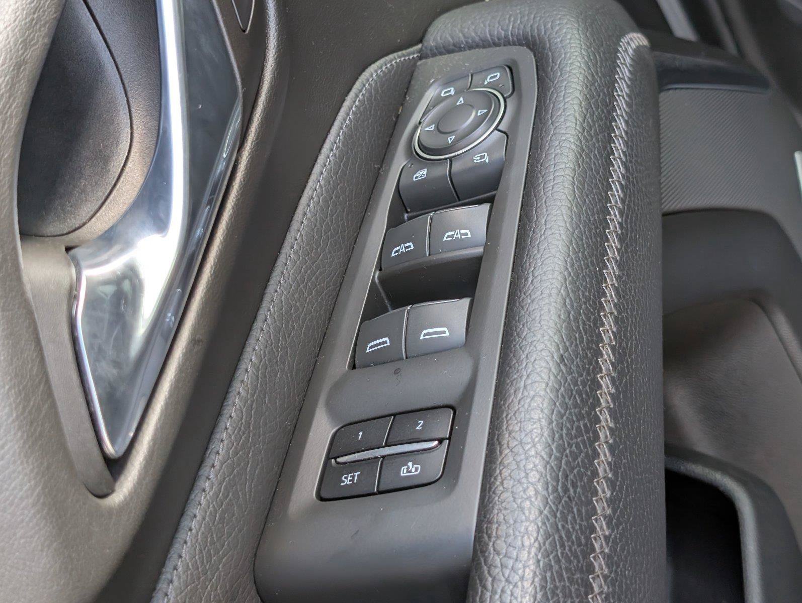 Used 2023 GMC Yukon Denali RWD image 19