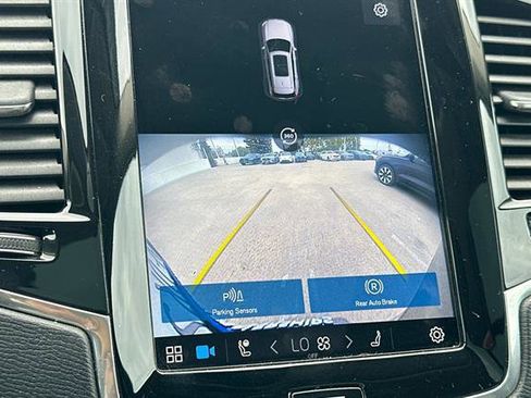 Certified 2023 Volvo XC90 T8 Plus image 23