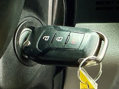 Used 2017 Ford F150 XL w/ Equipment Group 101A Mid image 8