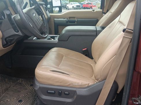 Used 2016 Ford F250 Lariat w/ Lariat Ultimate Package AWD/4WD image 14