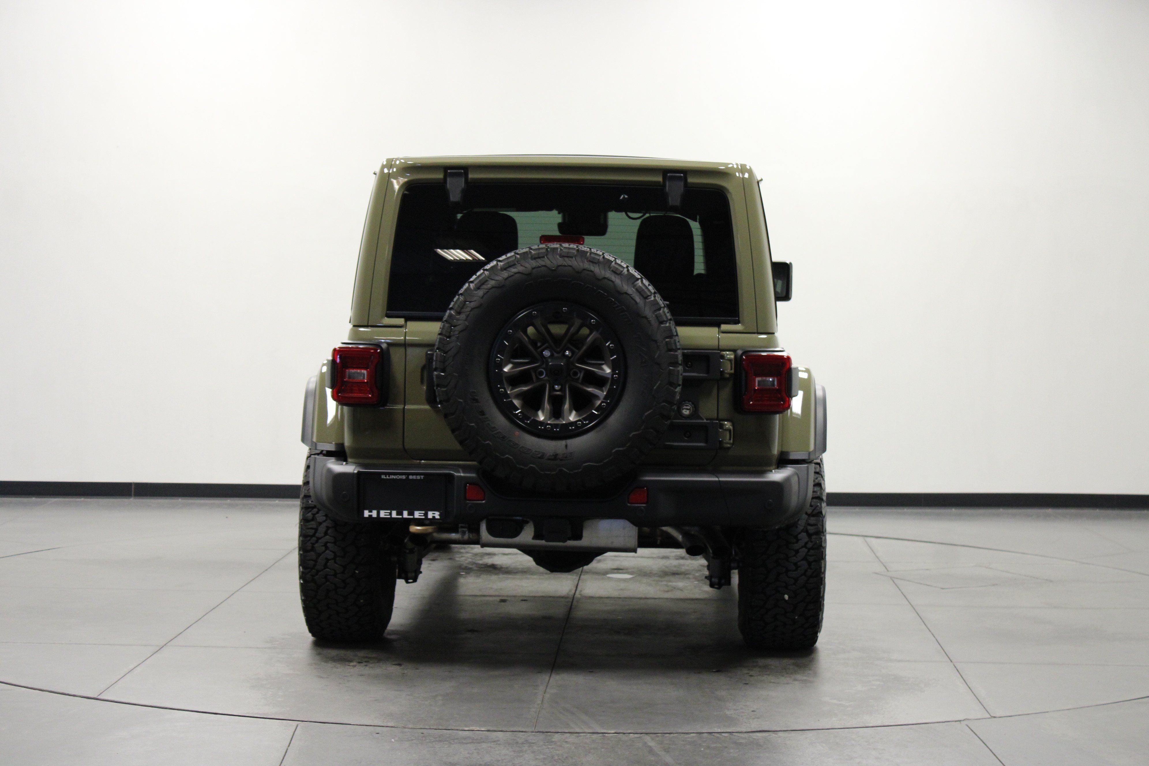 Used 2025 Jeep Wrangler Unlimited Rubicon 392 AWD/4WD image 5