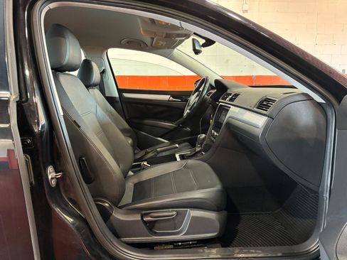 Used 2012 Volkswagen Passat 2.5 SE image 16