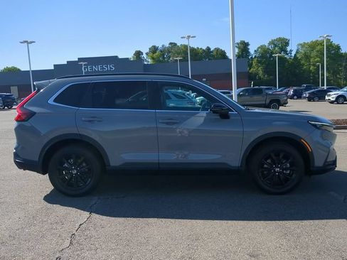 Used 2025 Honda CR-V Sport-L image 4
