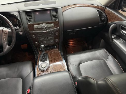Used 2020 Nissan Armada Platinum w/ Captain's Chairs Package RWD image 10