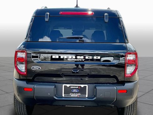 Certified 2025 Ford Bronco Sport Outer Banks w/ Outer Banks Tech Package+ AWD/4WD image 9