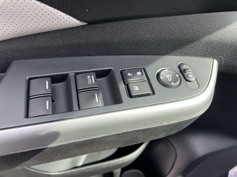 Used 2016 Honda CR-V Touring image 15