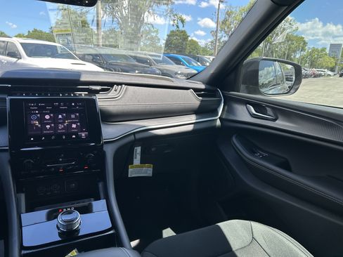 New 2026 Jeep Grand Cherokee Laredo X RWD image 57